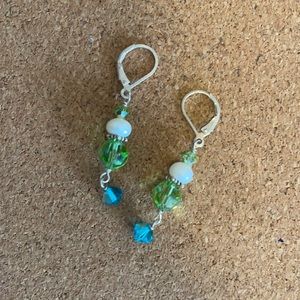Drop earrings blue and green beads